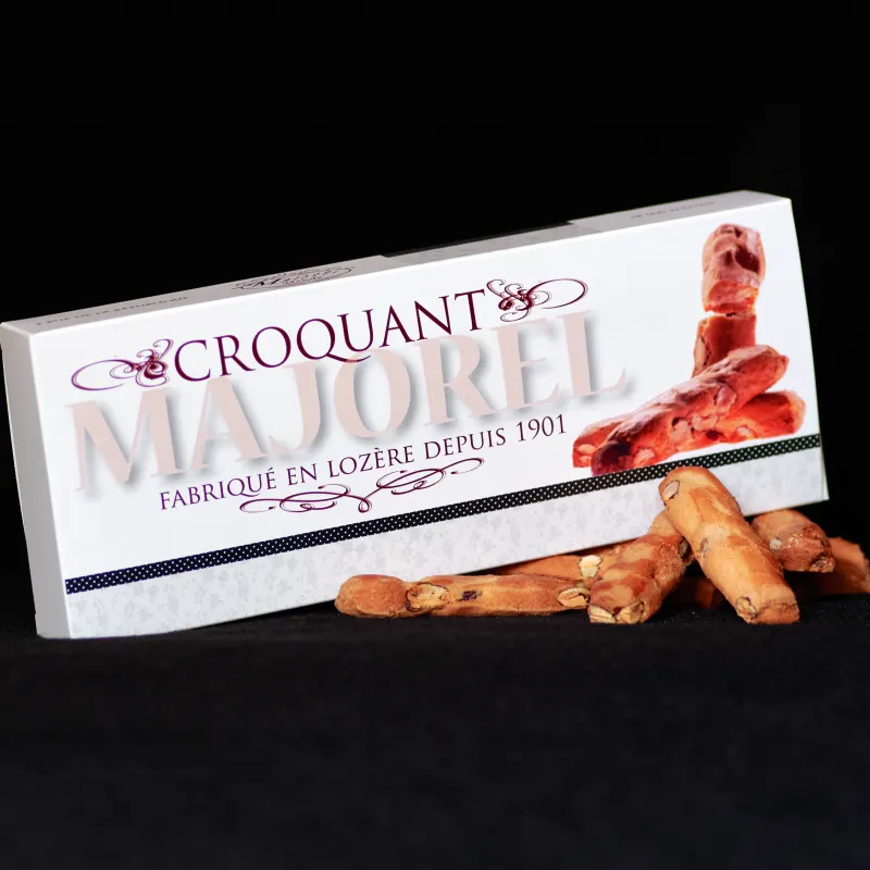 Photo de Croquant aux amandes et aux noisettes