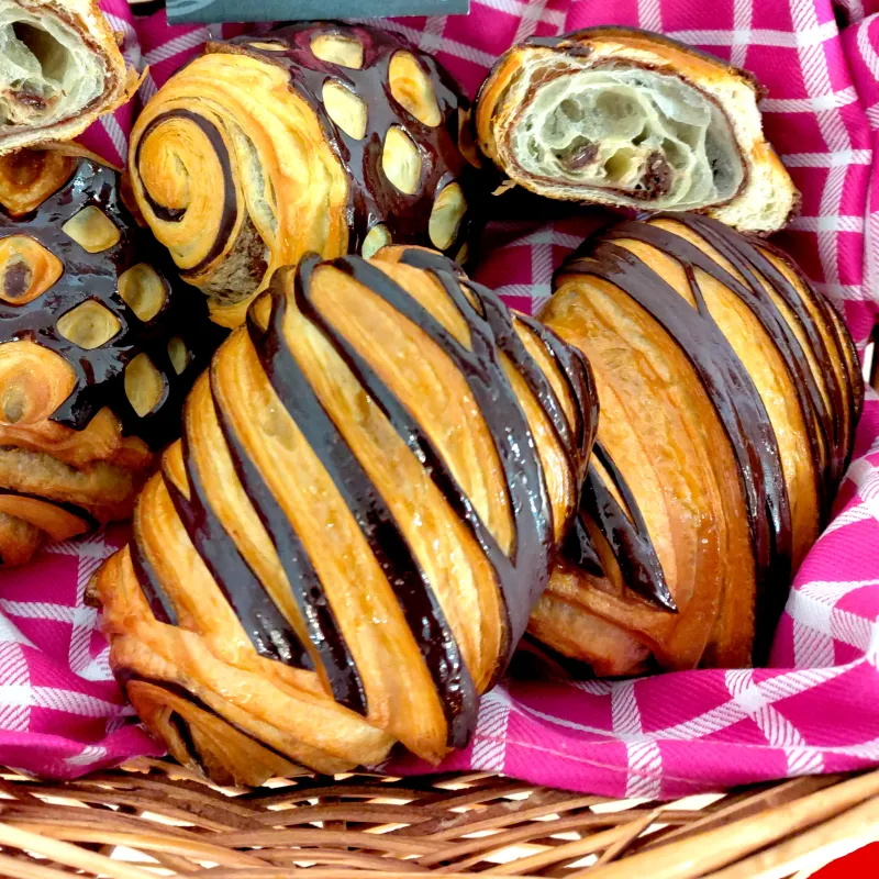 Photo de Pain au chocolat bicolore